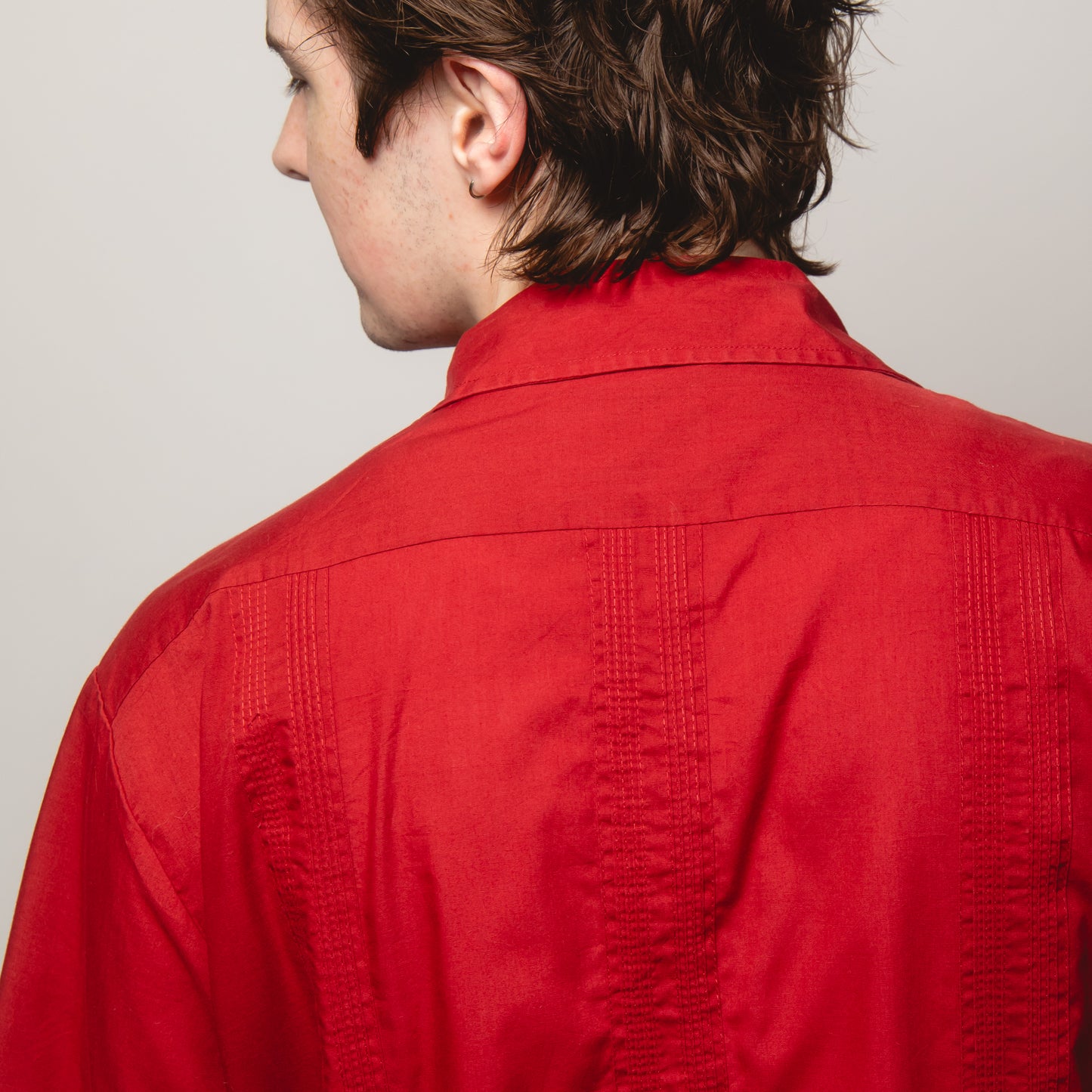 RED ZIP GUAYBERA SHIRT L