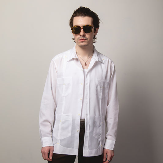 WHITE GUAYBERA SHIRT L